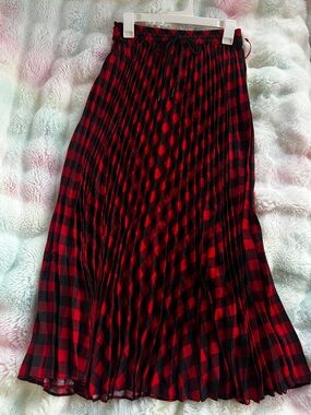 Woolrich Red and Black Plaid Pleated Midi Skirt